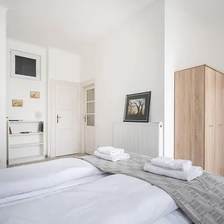 Apartamento Szentkiralyi Apartman 1 Budapeste