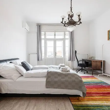 Szentkiralyi Apartman 1 * בודפשט