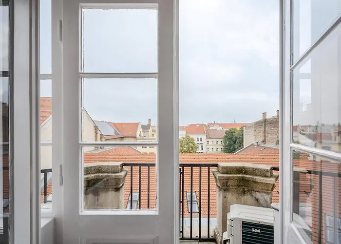 Szentkiralyi Apartman 1